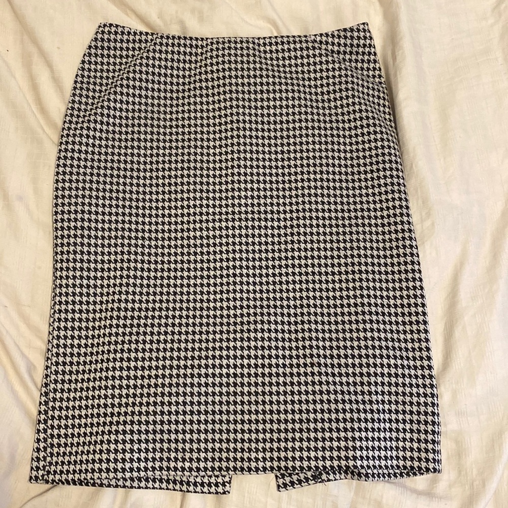 la chateau skirt